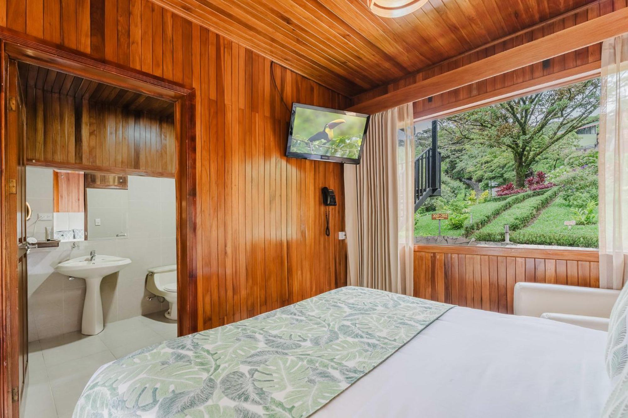Hotel Heliconia - Monteverde Exteriör bild