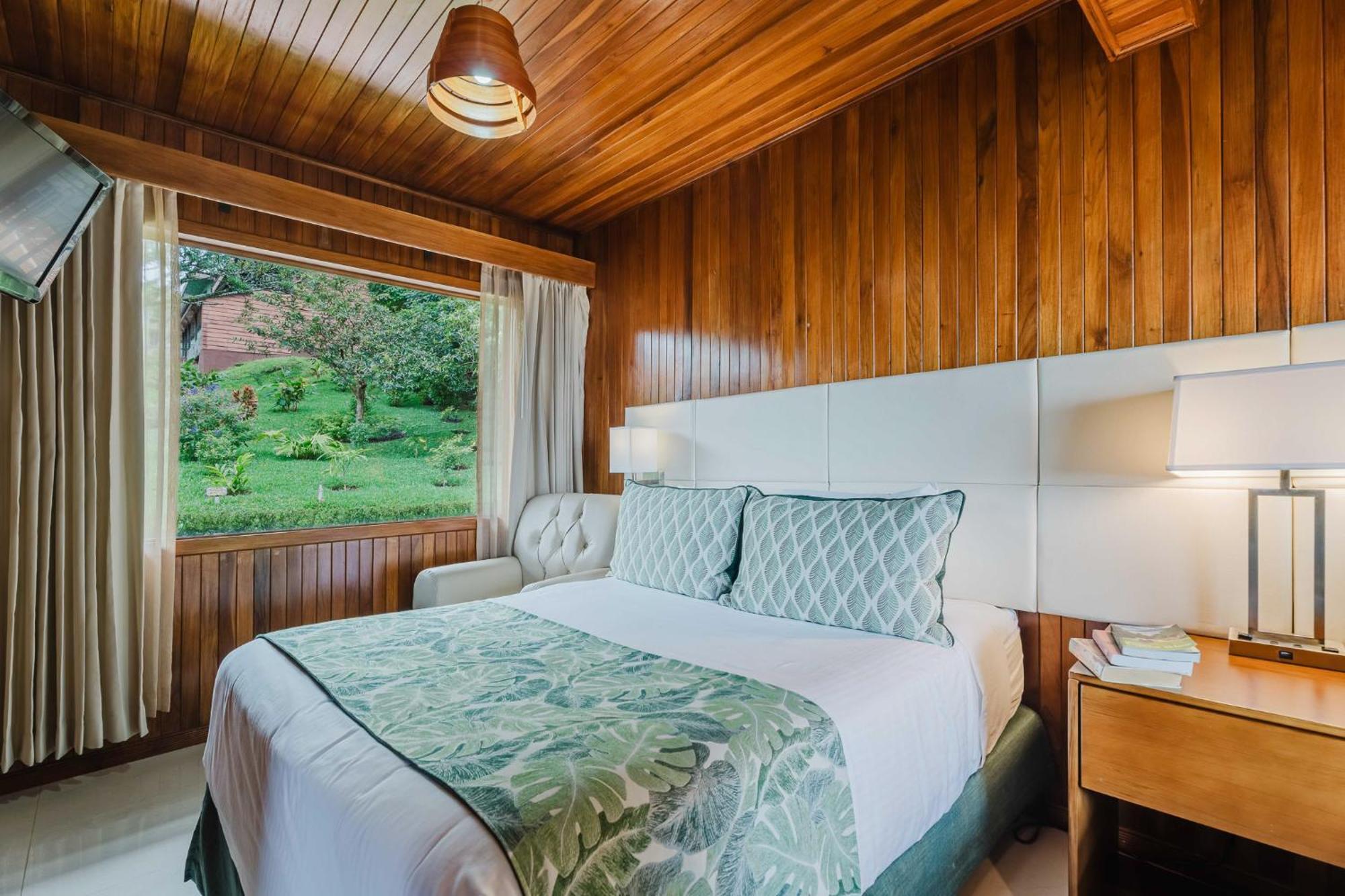 Hotel Heliconia - Monteverde Exteriör bild